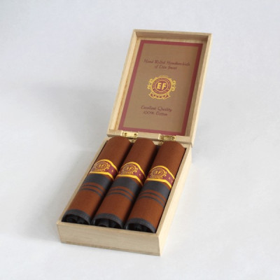 Luxusní kapesníky - doutníky hnědé Luxusní kapesníky - doutníky hnědé