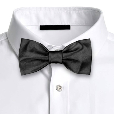 Klasický motýlek v černé barvě – česká kvalita | KNITVA