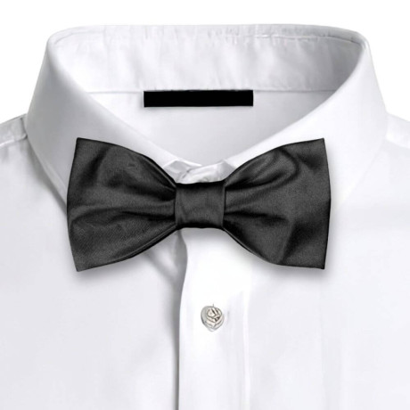 Klasický motýlek v černé barvě – česká kvalita | KNITVA