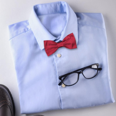 Klasický motýlek červený – česká kvalita na svatbu i ples | KNITVA