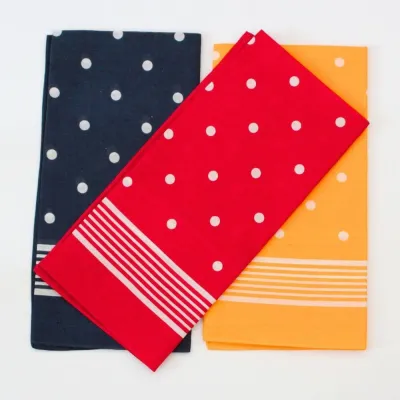 Dětský bavlněný šátek červený s bílými puntíky | Mojeponozky.cz